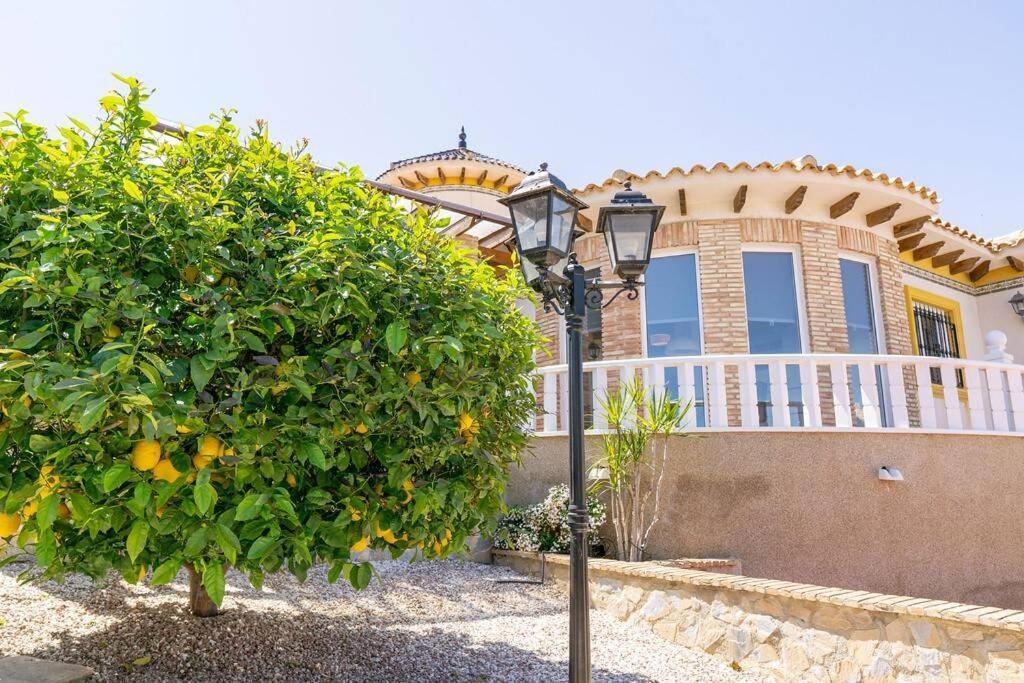 Casa Lilly-Rose, A Beautiful 3 Bedroom Detached Villa A Short Walk To The Villamartin Plaza & Golf Course Esterno foto