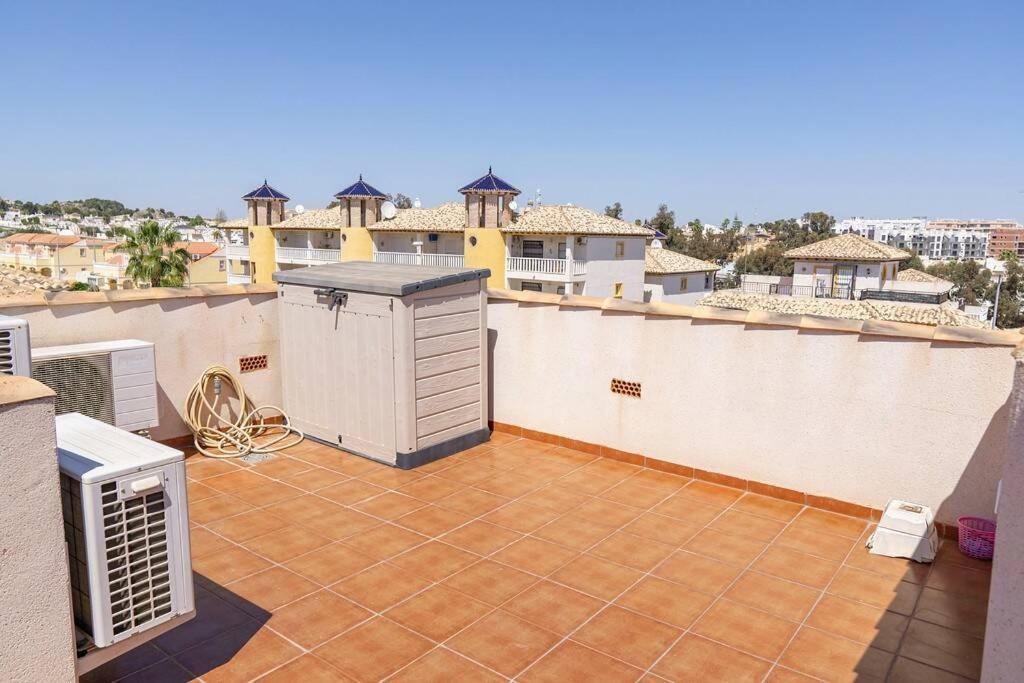 Casa Lilly-Rose, A Beautiful 3 Bedroom Detached Villa A Short Walk To The Villamartin Plaza & Golf Course Esterno foto