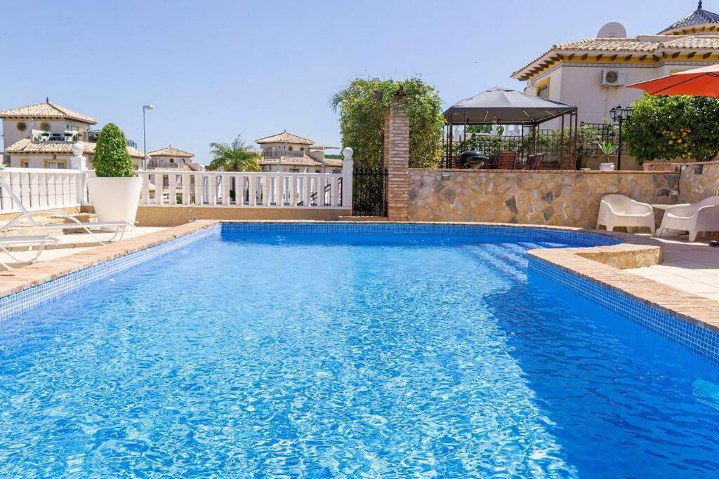 Casa Lilly-Rose, A Beautiful 3 Bedroom Detached Villa A Short Walk To The Villamartin Plaza & Golf Course Esterno foto