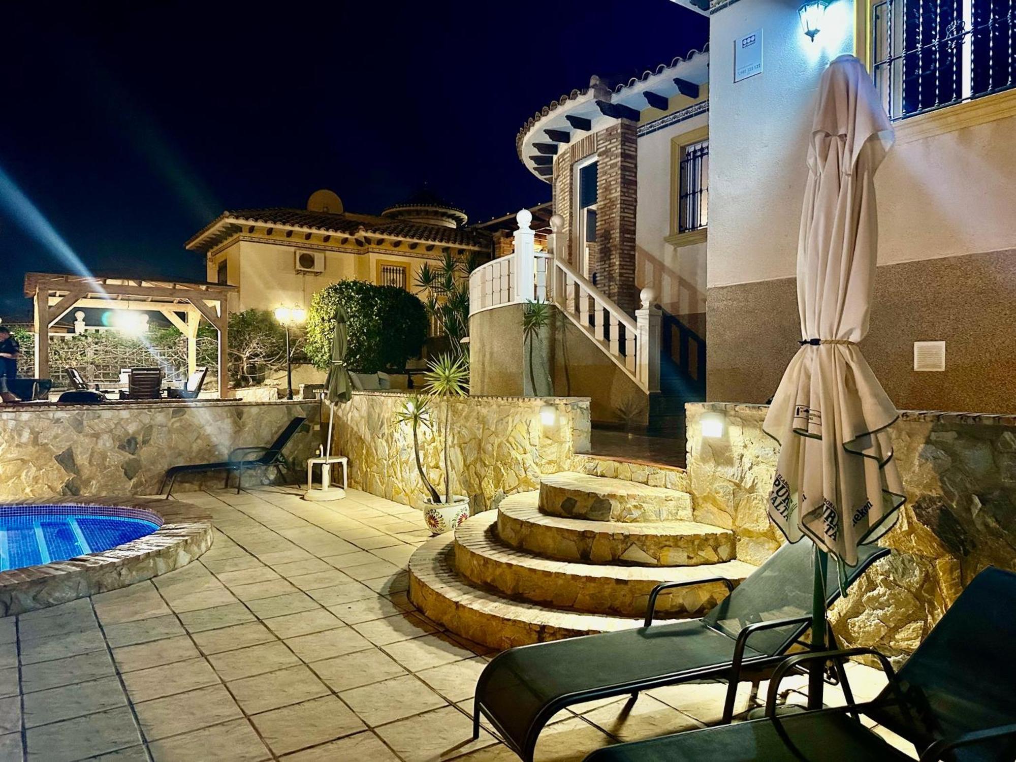Casa Lilly-Rose, A Beautiful 3 Bedroom Detached Villa A Short Walk To The Villamartin Plaza & Golf Course Esterno foto